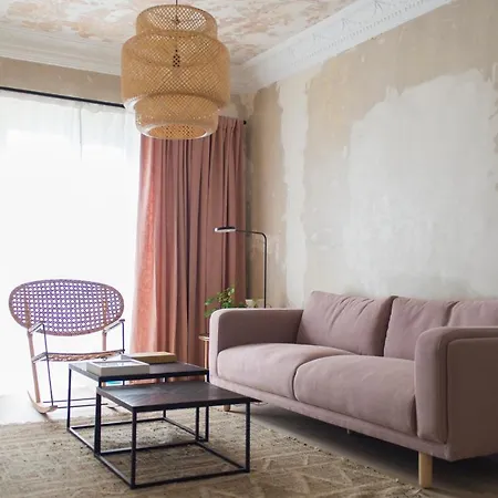 Un Piso Especial En El Casco Historico De Burgo